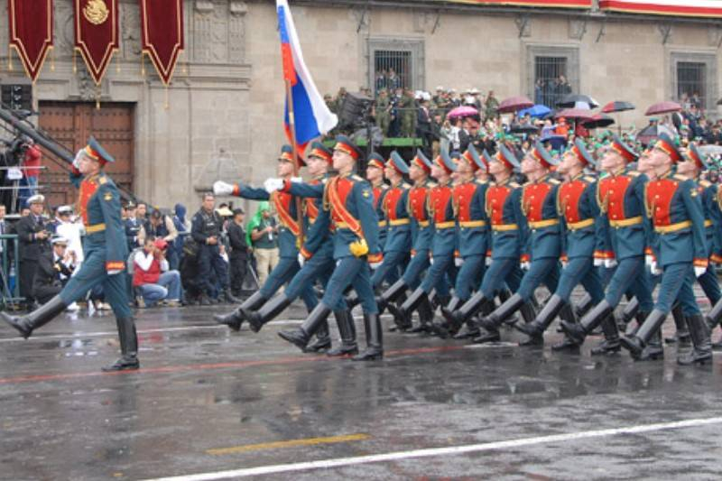 Бойцы Преображенского полка отправились в Мексику для участия в параде