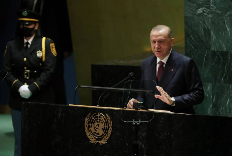 Эрдоган: Анкара намерена закупить дополнительную партию российских ЗРК С-400