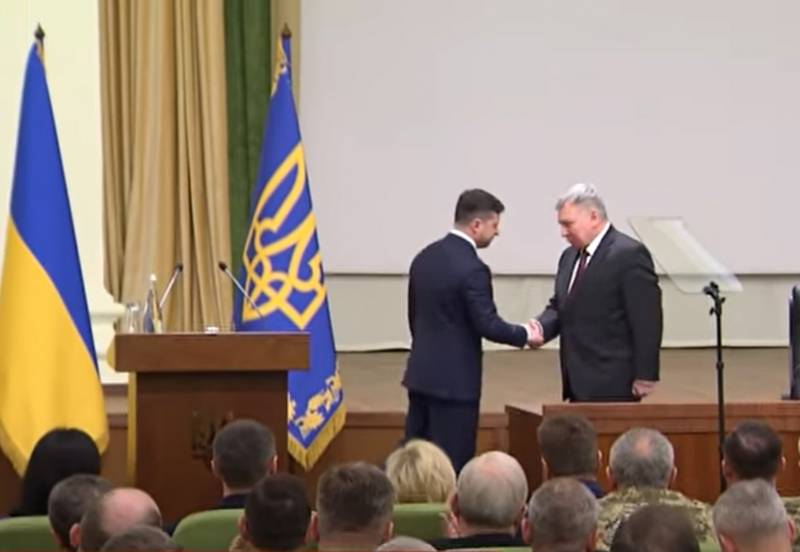 В Киеве заявили, что президент Зеленский готов представить кандидата на замену нынешнего министра обороны