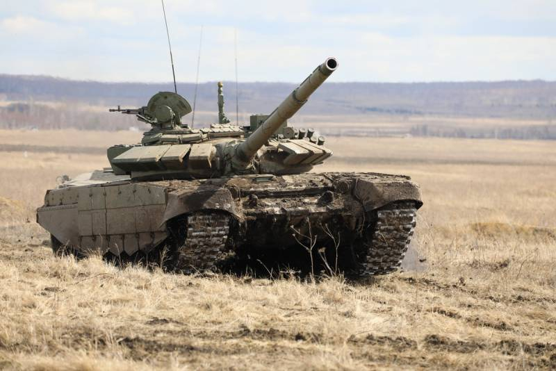 Новейшая модификация танка Т-72 появится на афганской границе