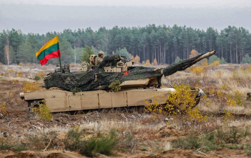 В ходе учений в Литве близ границ Белоруссии применялись американские танки Abrams и немецкие Leopard