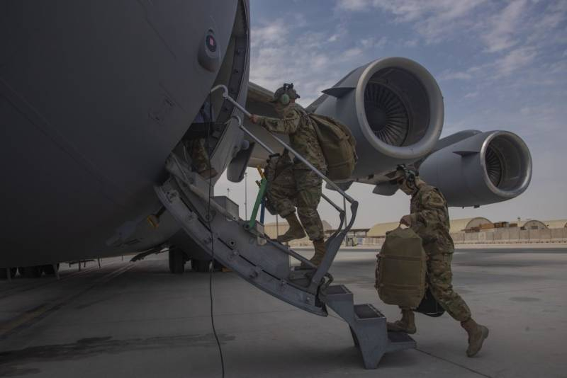 Офицера морской пехоты США оштрафовали и подвергли дисциплинарному взысканию за критику вывода войск из Афганистана