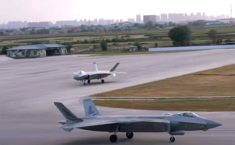 Китайские медиа: Удалось существенно снизить ЭПР истребителя J-20A в носовой проекции