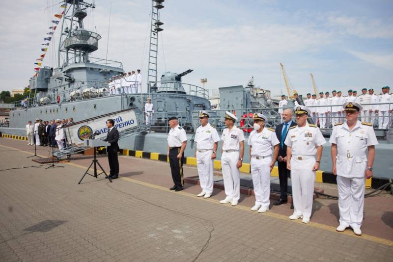 Украинское издание: Зеленский обещает возродить военно-морской флот, но строить корабли негде