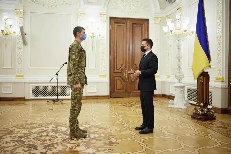 Экс-депутат Рады: Зеленский собирается ввести на Украине военное положение