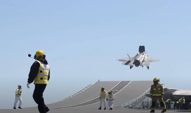 Глава Минобороны Британии: США нам помогут найти и поднять упавший в море истребитель F-35 раньше русских