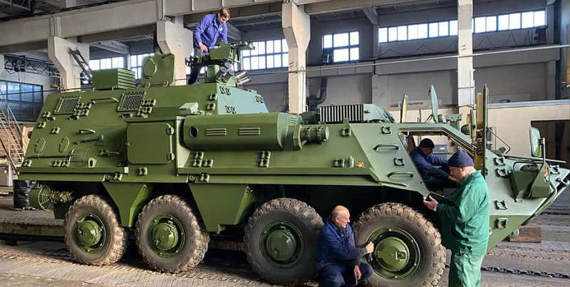 В Киеве надеются, что Королевский флот Таиланда закупит украинские командно-штабные машины на базе БТР-4КШ
