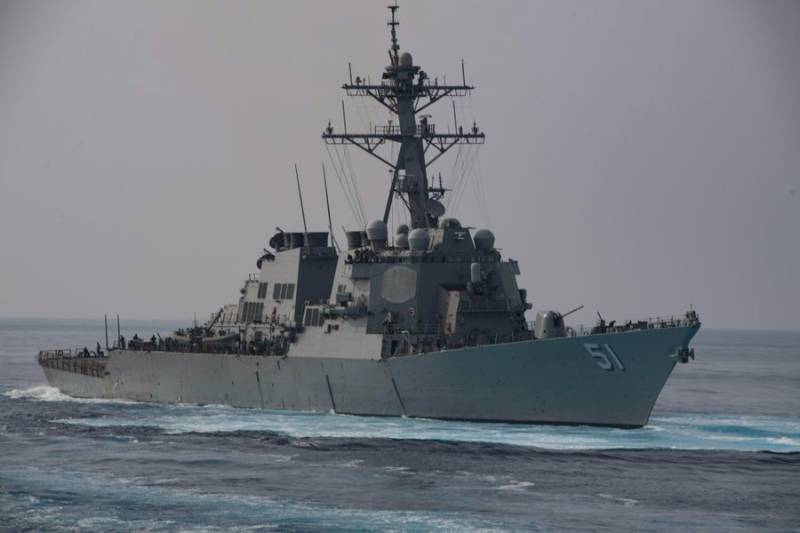 Завершивший выполнение задач американский эсминец Arleigh Burke (DDG-51) начал переход из Чёрного моря в Средиземное