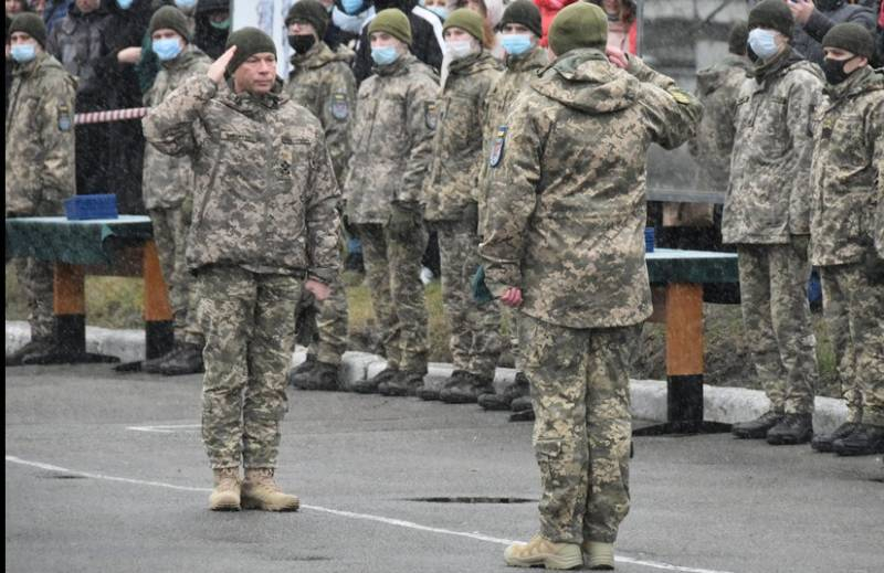 На Украине отрапортовали об окончании тестирования новых берцев для военнослужащих