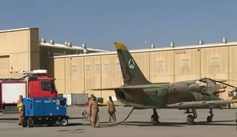 Талибы начали восстановление боевой и транспортной авиации для «новых» афганских ВВС