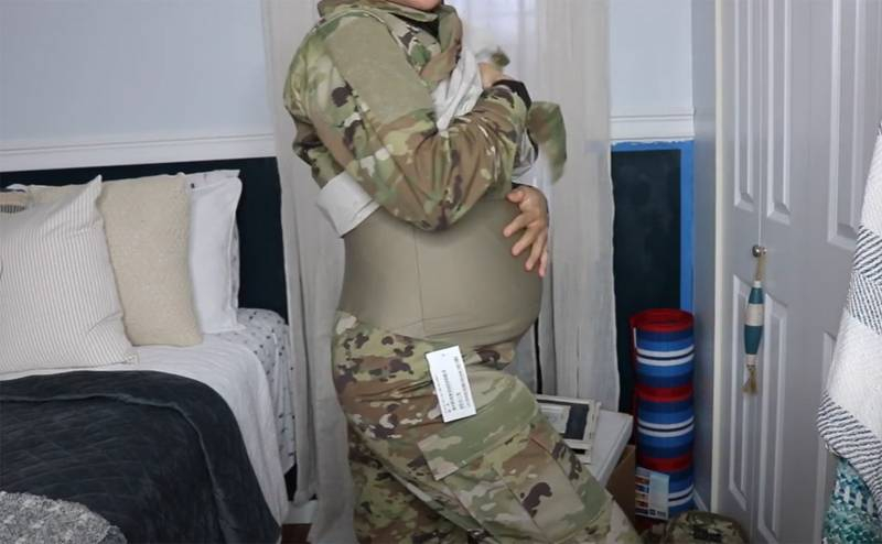 В ВМС США начнут шить специальную военную форму для беременных женщин-военнослужащих