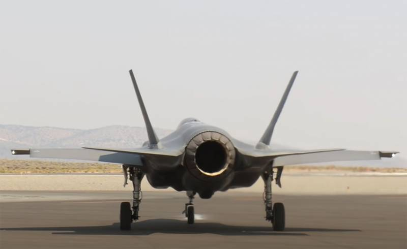 Южнокорейское командование: Вынужденная посадка истребителя F-35 не связана с применением средств РЭБ