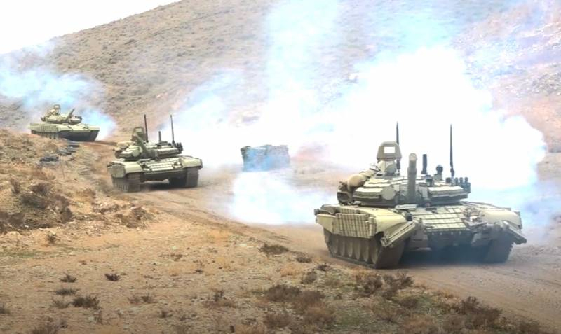 В Азербайджане проведена внезапная проверка боеготовности одной из танковых частей