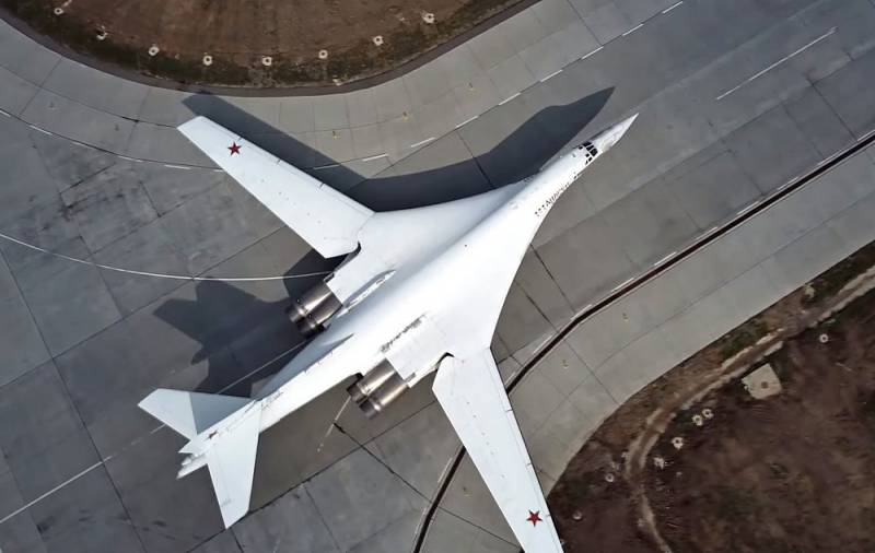 Российские ВКС получат первый стратегический ракетносец Ту-160М новой постройки с опережением графика