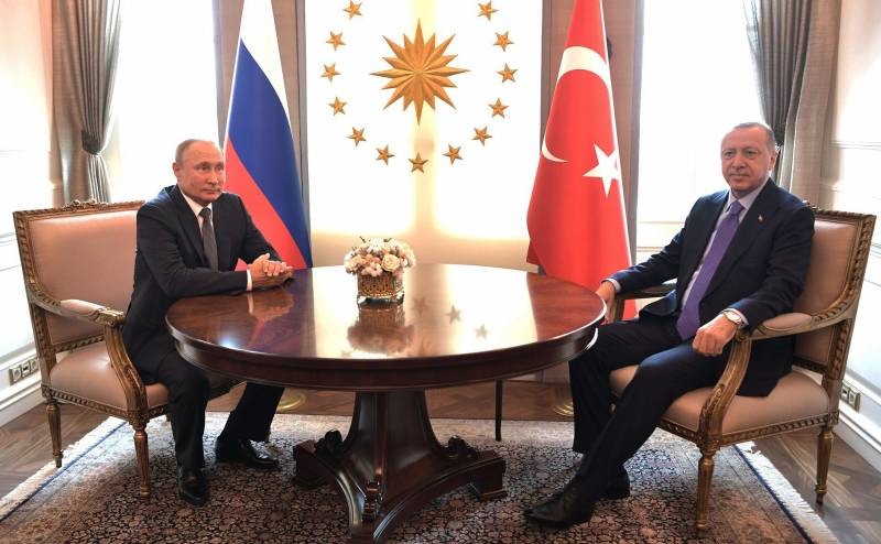Эрдоган в ходе телефонного разговора с президентом РФ заявил о важности суверенитета Украины, ему напомнили о суверенитете Сирии