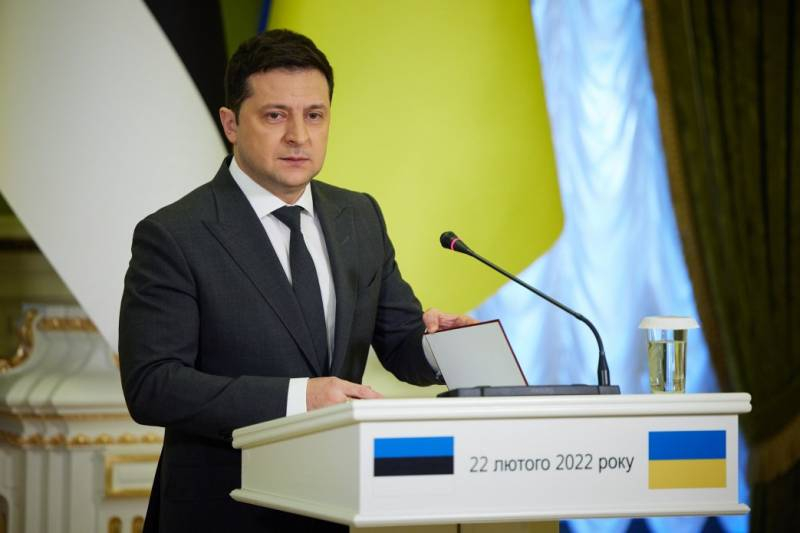 Президент Украины: На данный момент введение военного положения не планируется